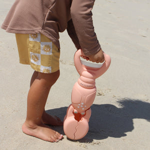 Sunnylife - Lobster Coral Kum Toplama Oyuncağı