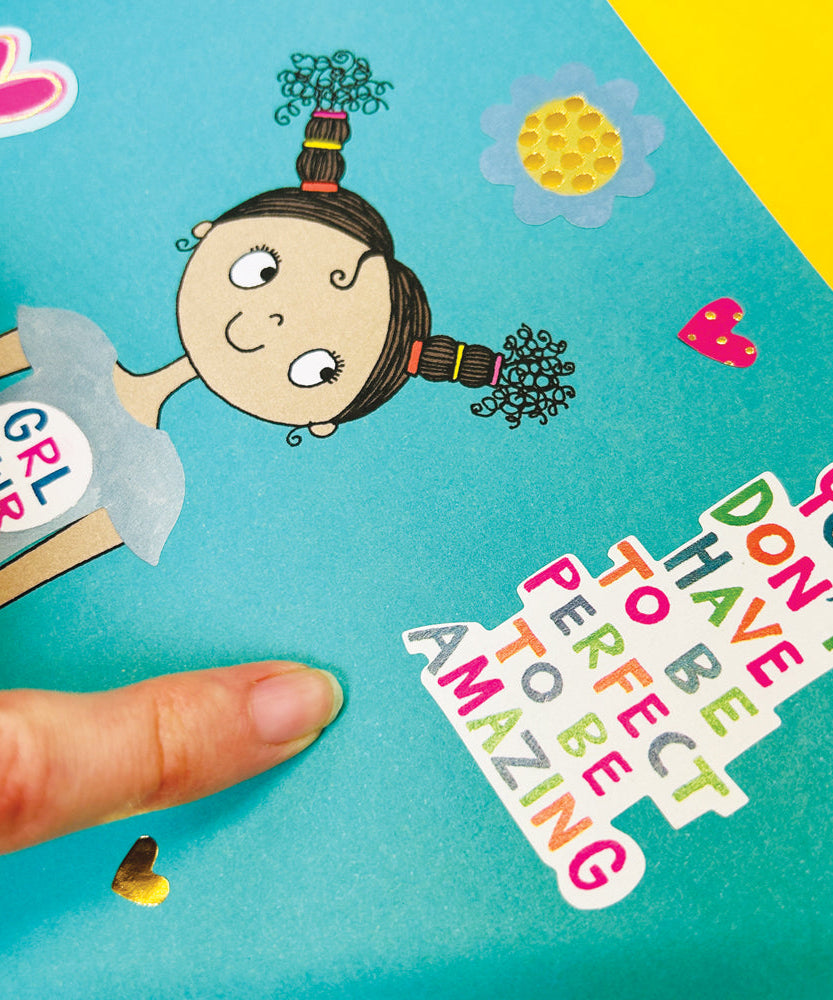 Rachel Ellen - Книга для раскрашивания и занятий Grl Pwr Çıkartma Sahnesi