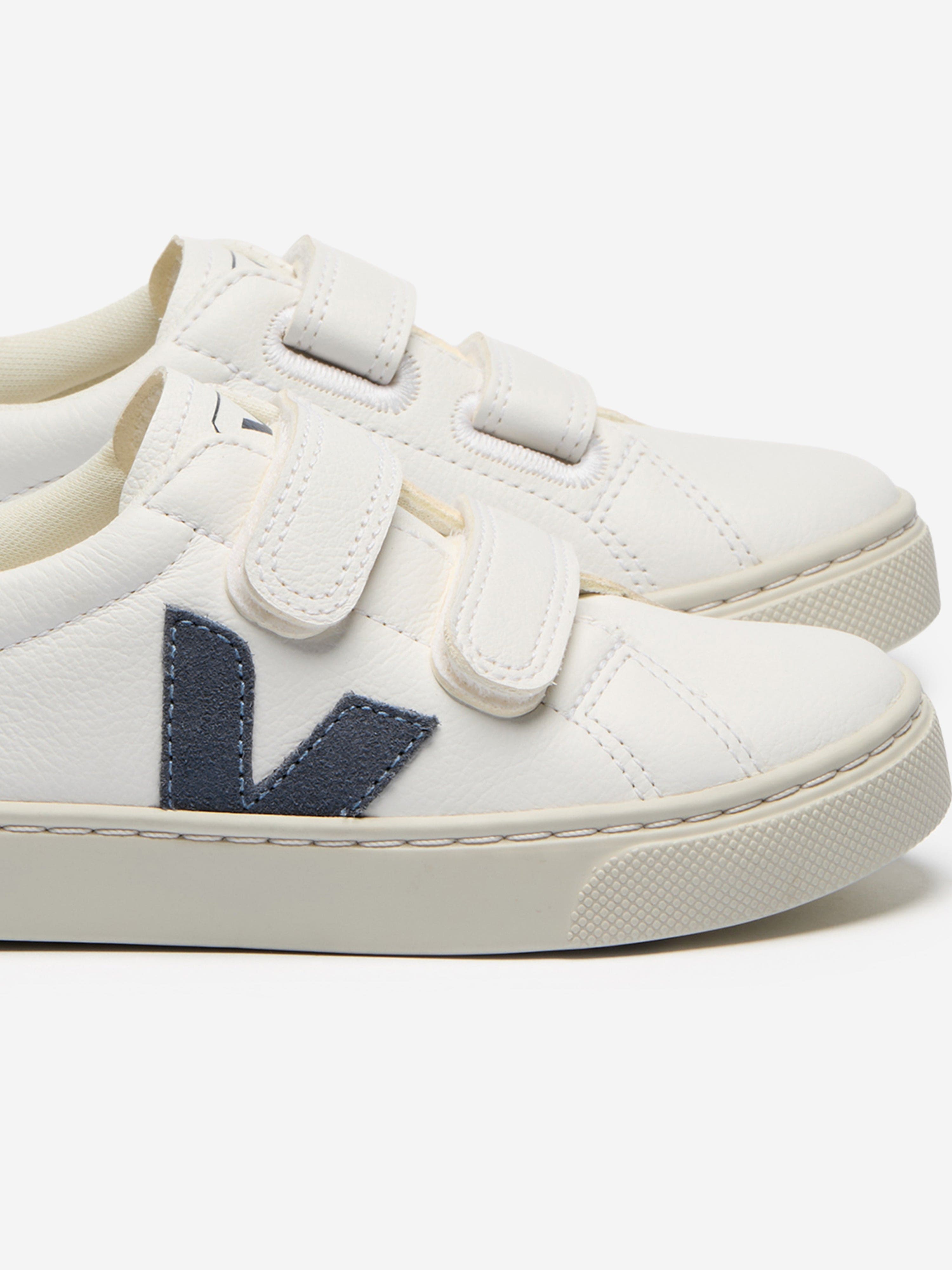 VEJA5006_WHITE_4