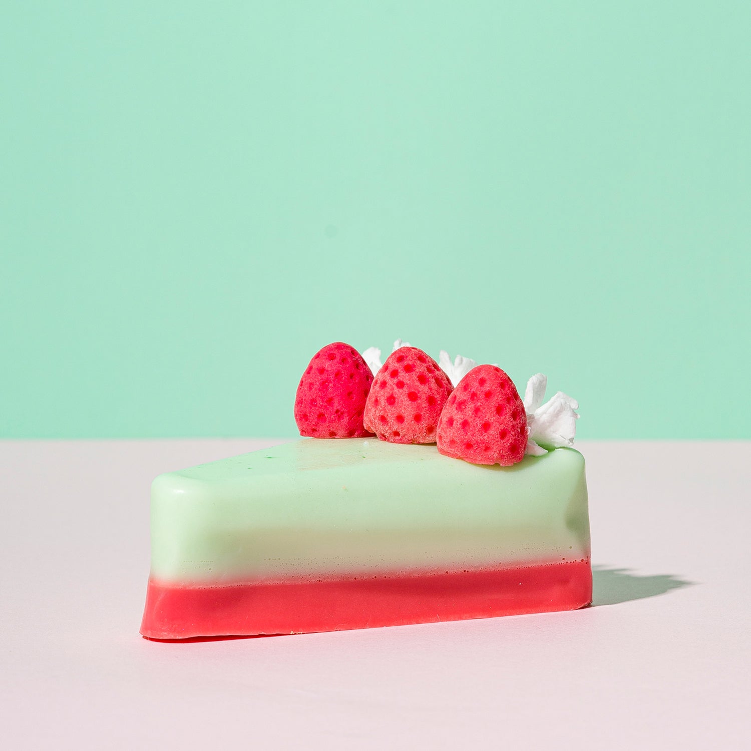 Baveal – Cake Art Çilekli Pasta Tasarımlı Nemlendiricili El ve Vucüt Sabunu - Dinossi