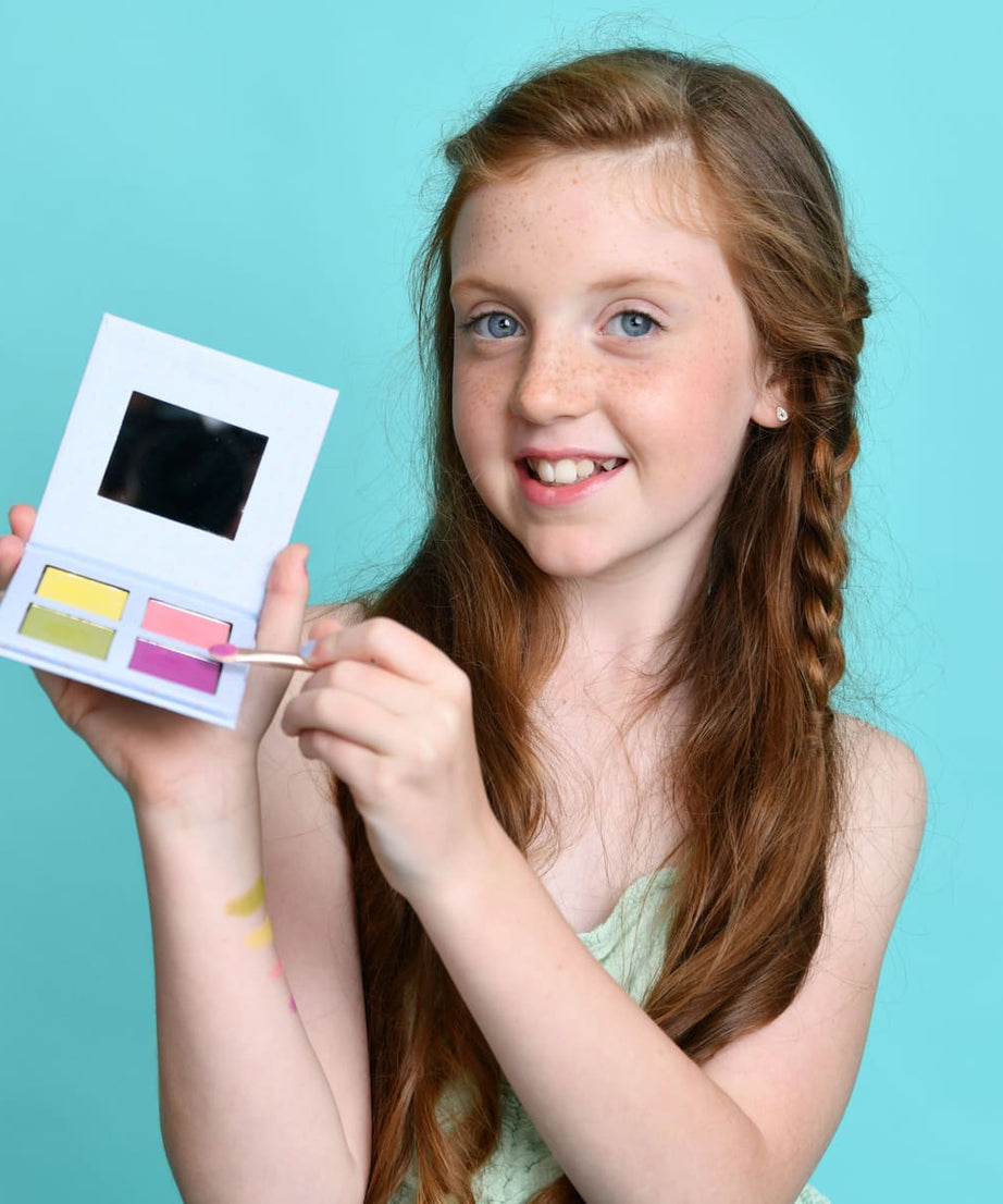 Miss Nella - Двойная палетка для глаз и щек Candy