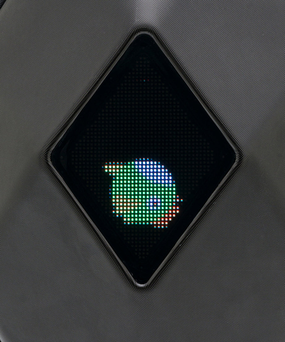 iPixi – Светодиодная сумка с титановыми защитами для плеч и поясницы