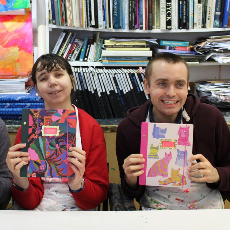 Portico Designs - Arthouse Unlimited Miaow A5 Твердый переплет Ежедневник