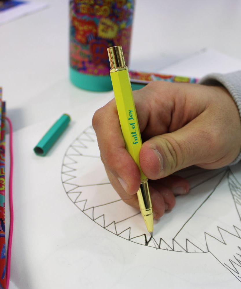 Portico Designs - Arthouse Unlimited Ручка шариковая в коробке, полная радости