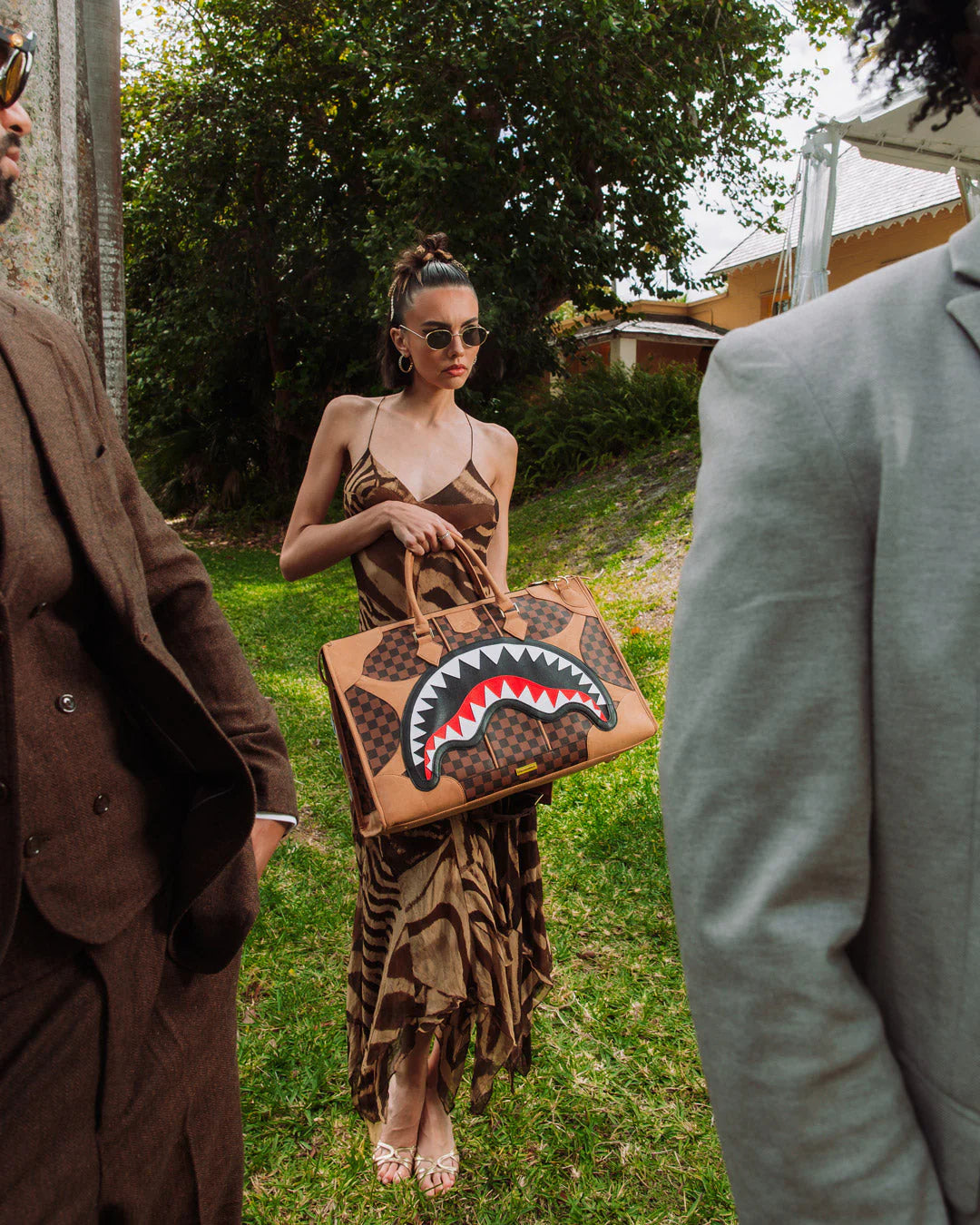 Sprayground - Сумка-даффл Hennyville Piramit