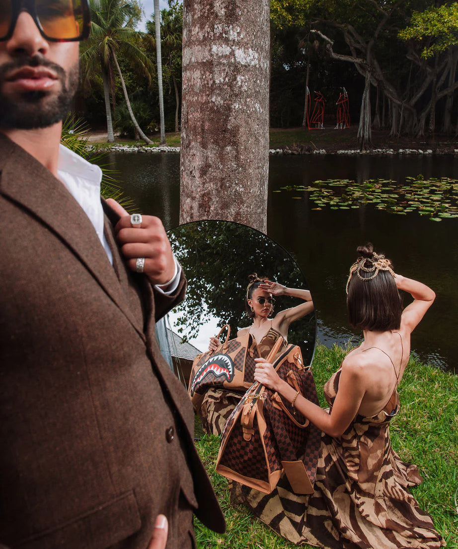 Sprayground - Сумка-даффл Hennyville Piramit