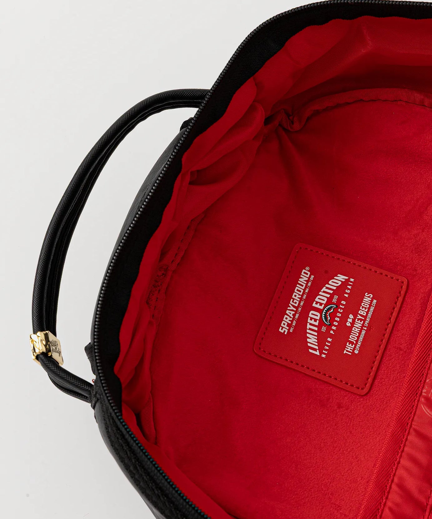 Sprayground - Рюкзак Snoopy Painting Shark Dlxsv