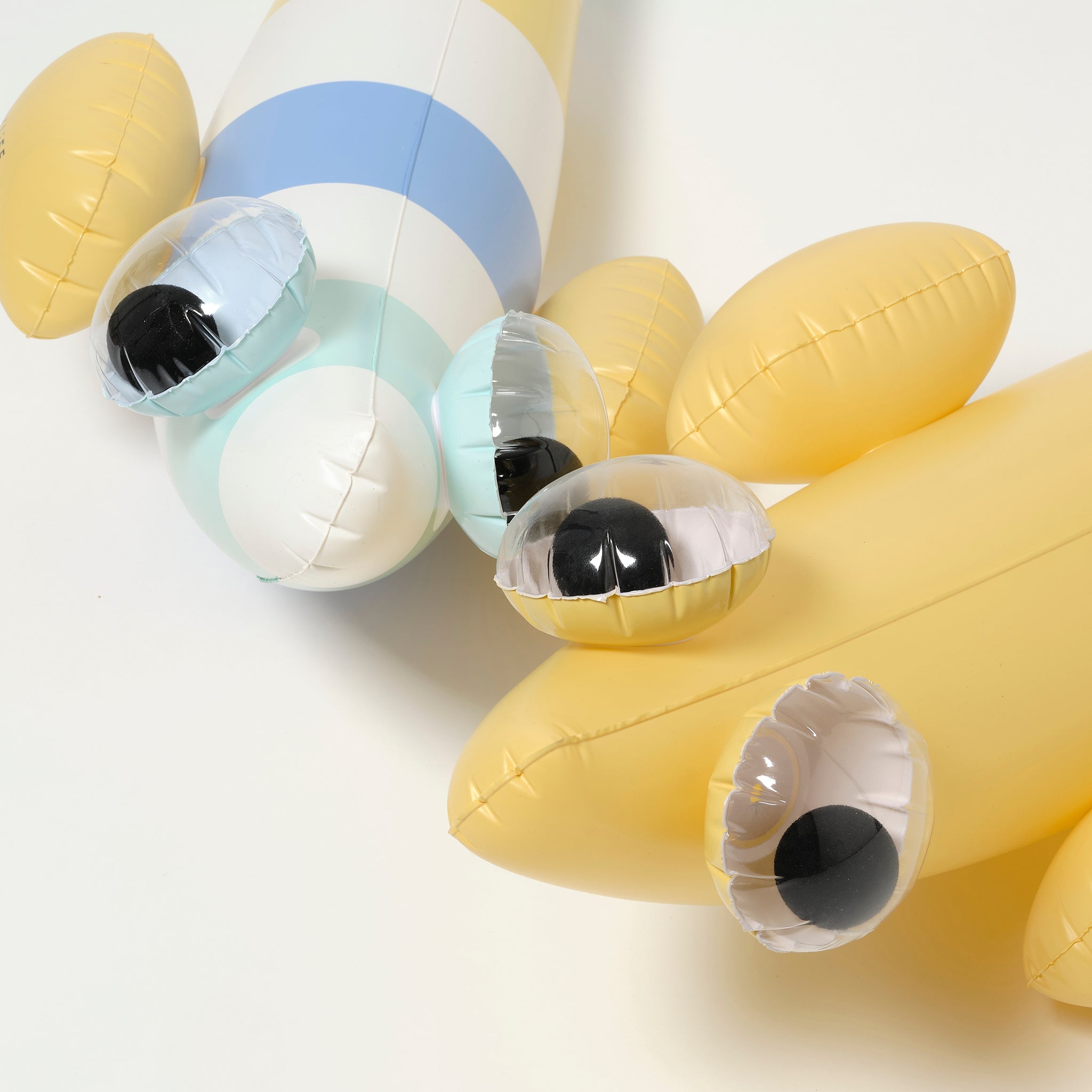 Sunnylife - Надувной плавательный аксессуар для моря и бассейна Balık Finn