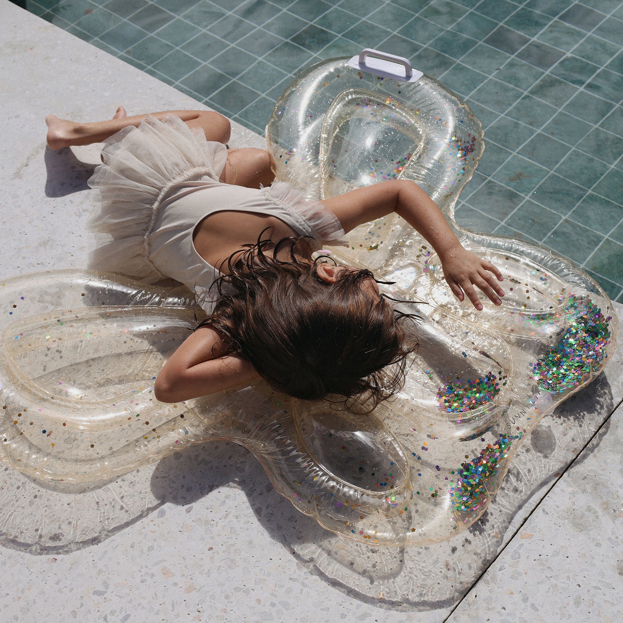 Sunnylife - Cotton Candy Детский надувной матрас в виде бабочки для моря и бассейна