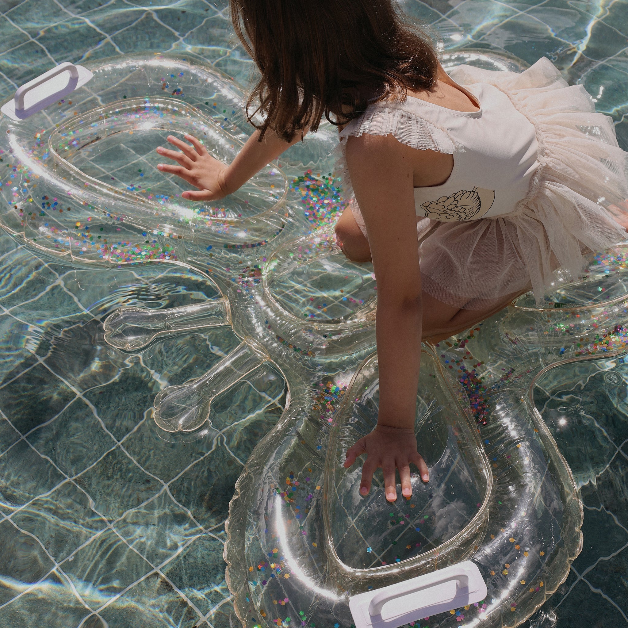 Sunnylife - Cotton Candy Детский надувной матрас в виде бабочки для моря и бассейна