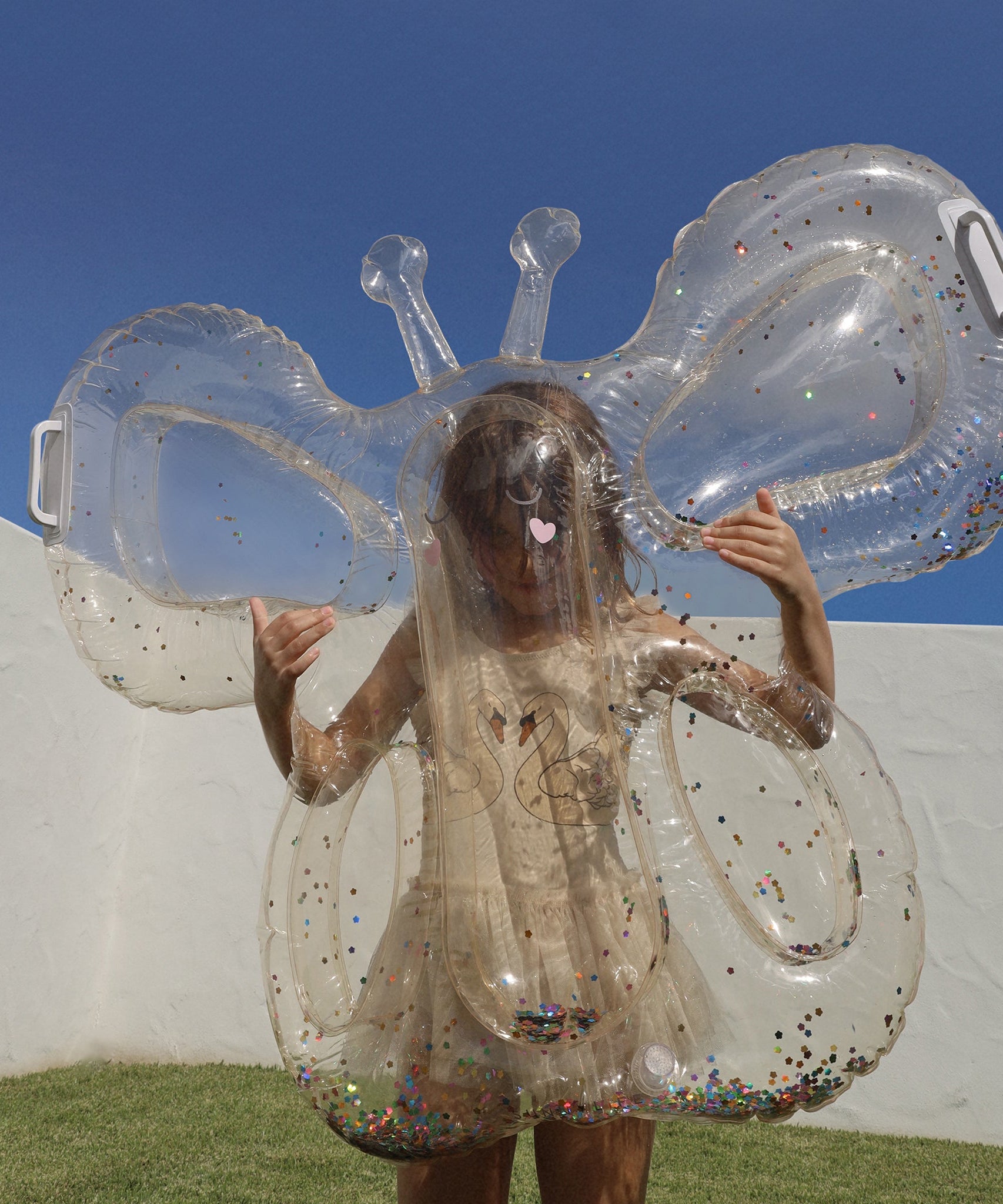 Sunnylife - Cotton Candy Детский надувной матрас в виде бабочки для моря и бассейна