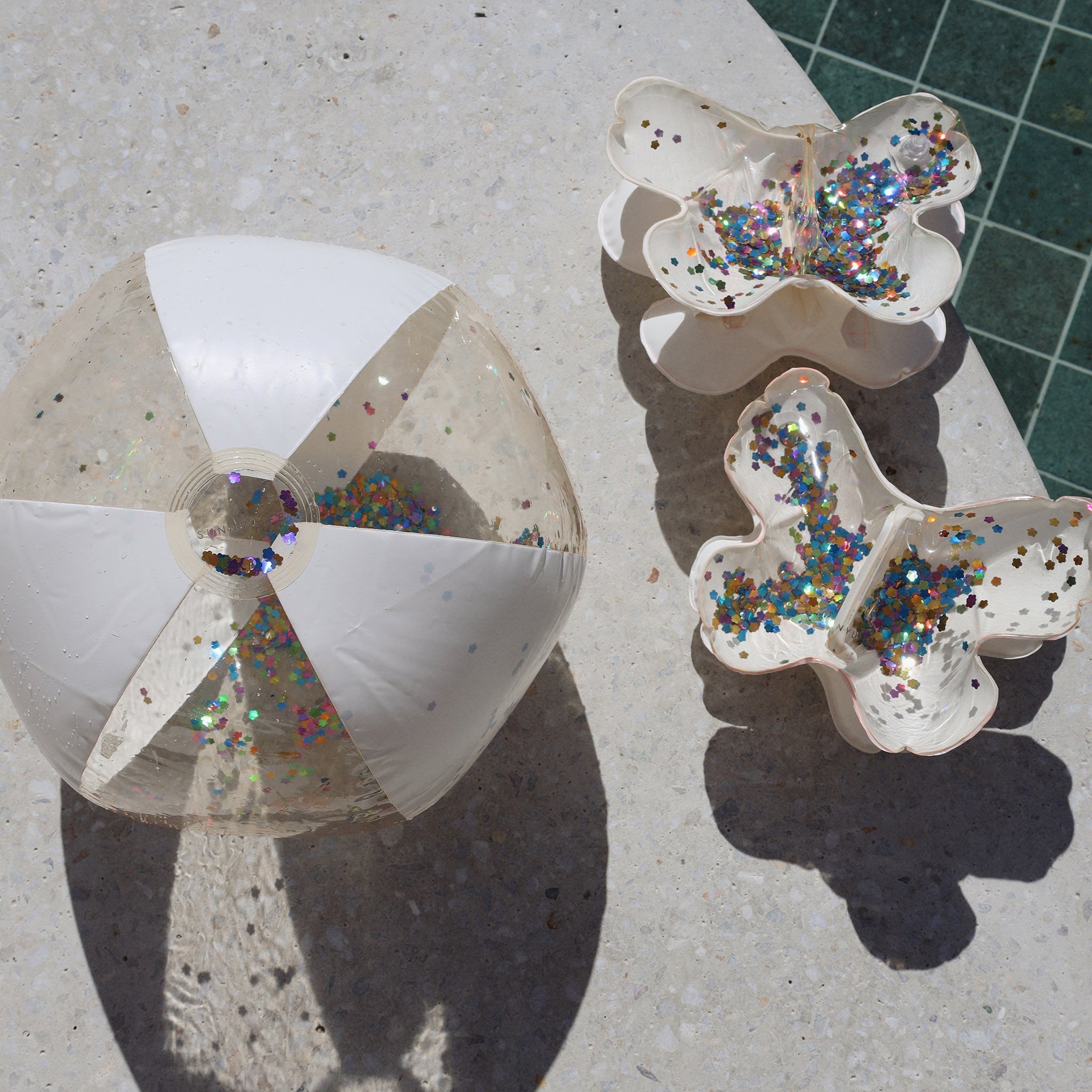 Sunnylife - Cotton Candy Надувной Блестящий Пляжный Мяч