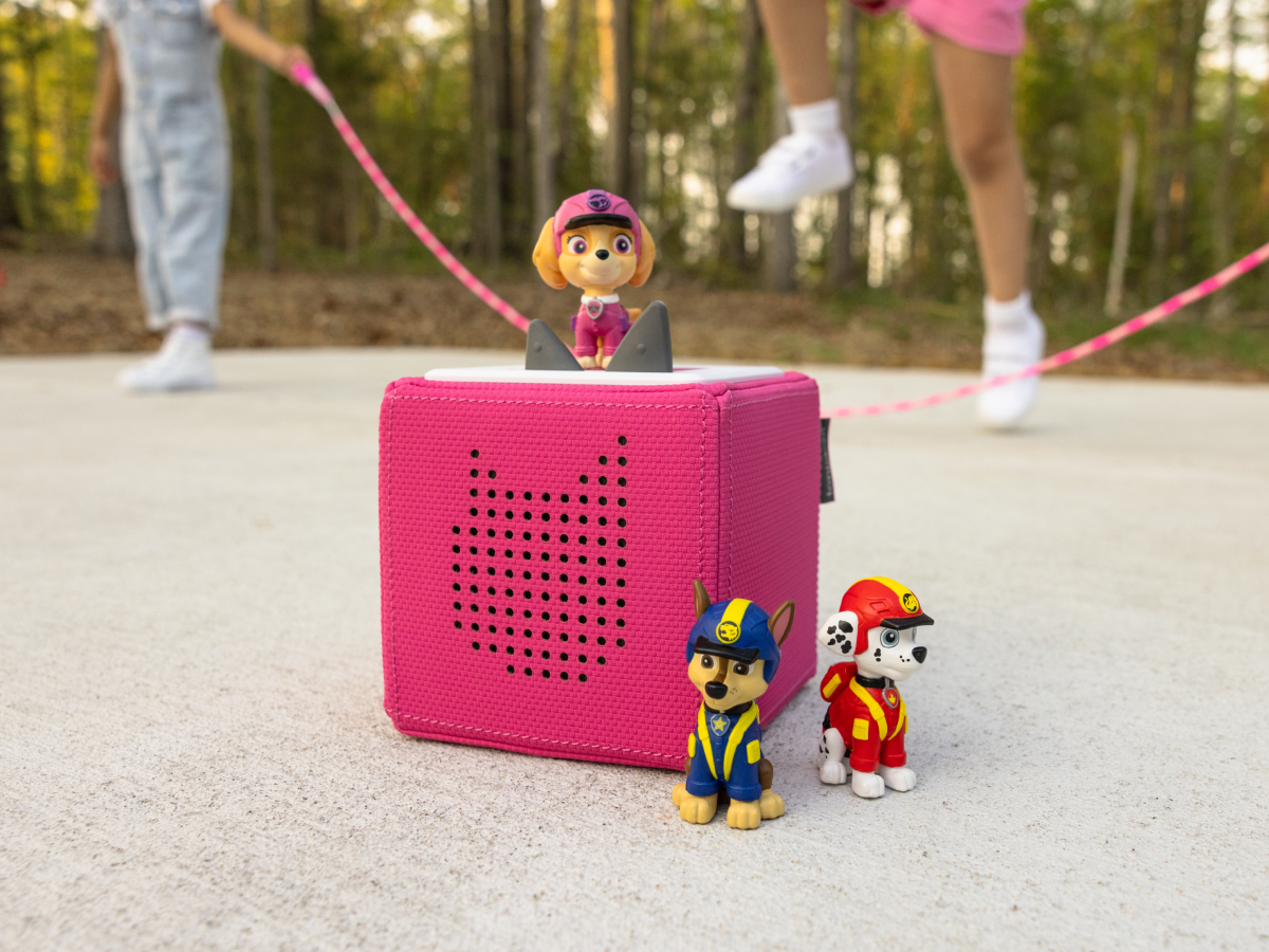 Tonies - Щенячий патруль Лесные щенки: фигурка Skye с английской озвучкой