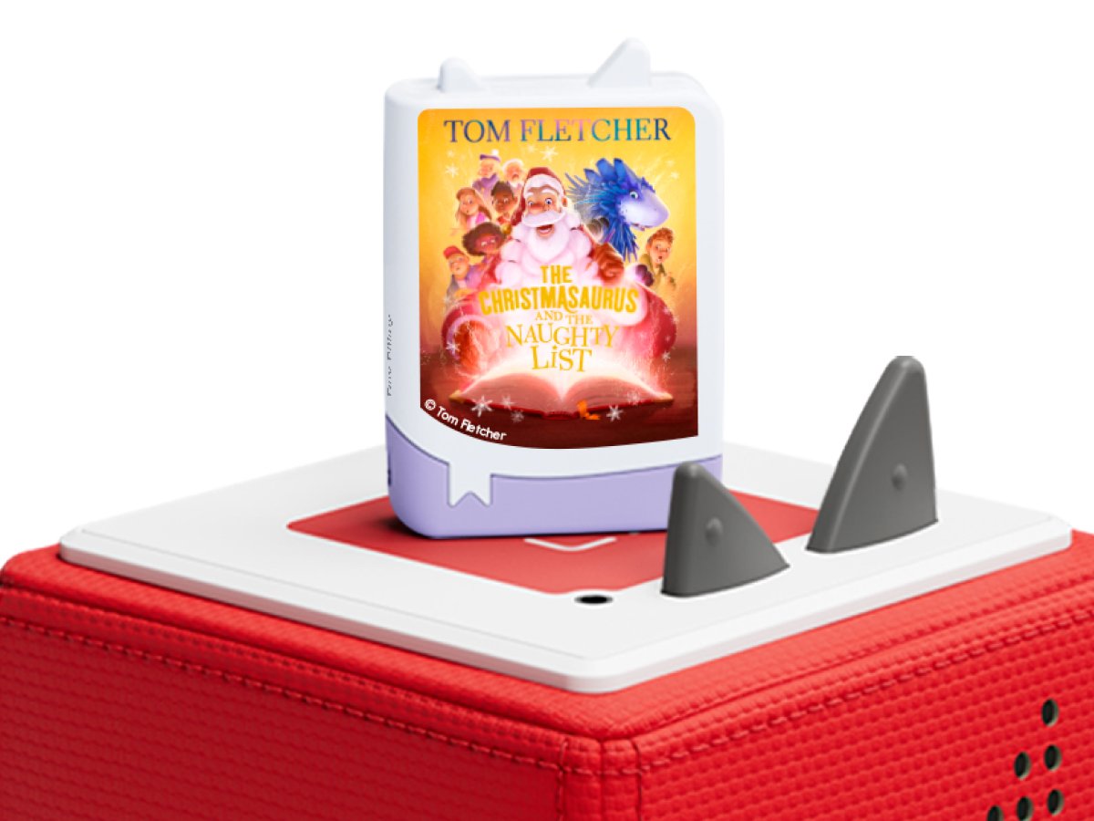 Tonies - Том Флетчер Christmasaurus и Песня из Списка Непослушных на английском языке с голосовой фигуркой